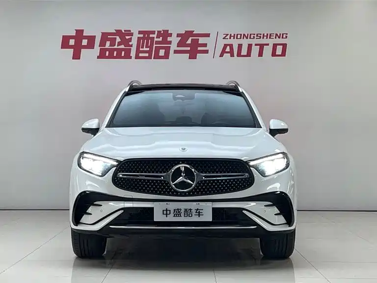 MERCEDES-BENZ GLC