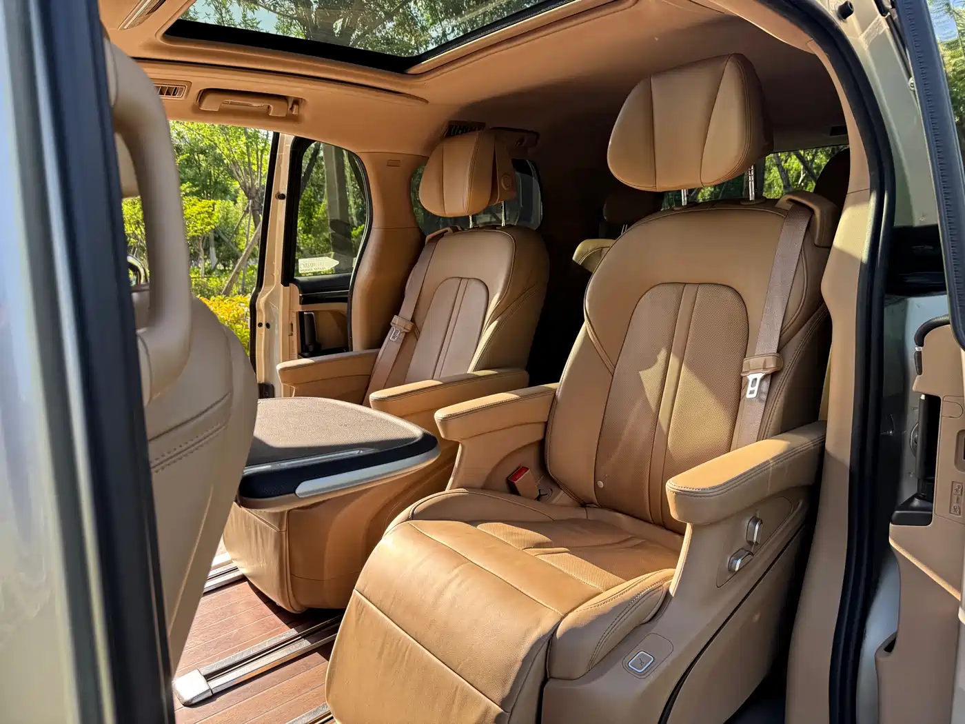 Buick GL8 2020 Model ES Landglory 653T Luxury фото 14