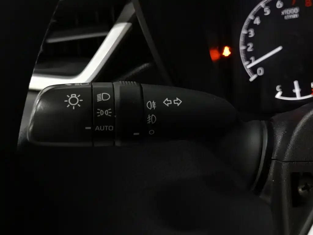 Photo 21 - Toyota Corolla