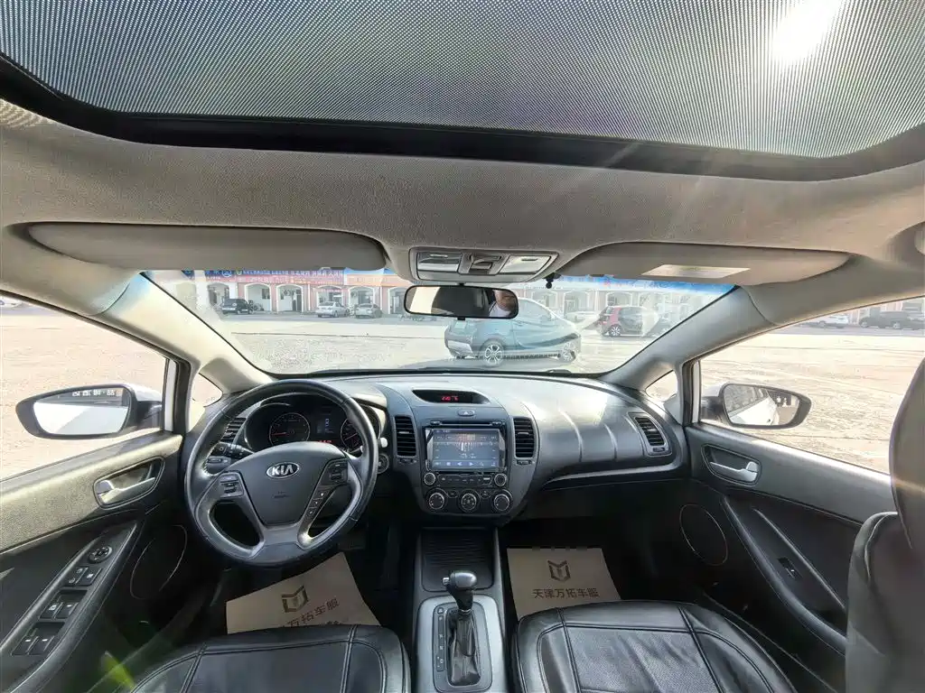 Kia K3 2015 1.6L Automatic GLS фото 7