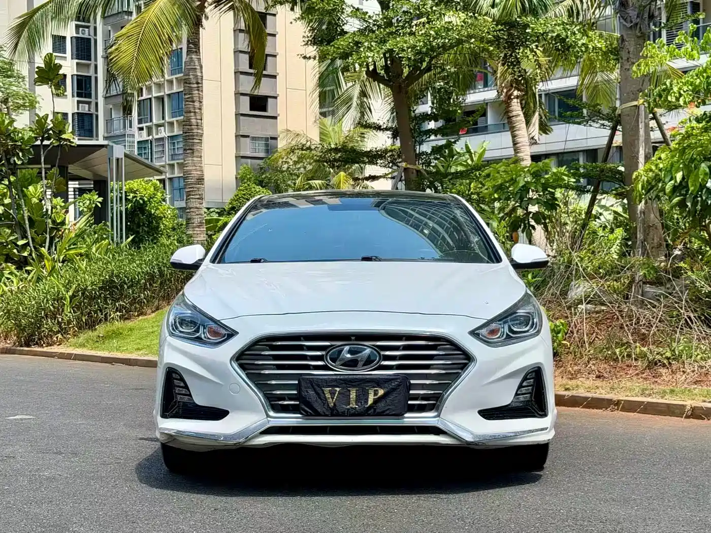 Hyundai Sonata 2019 1.6T GLS Smart Commemorative Edition фото 2