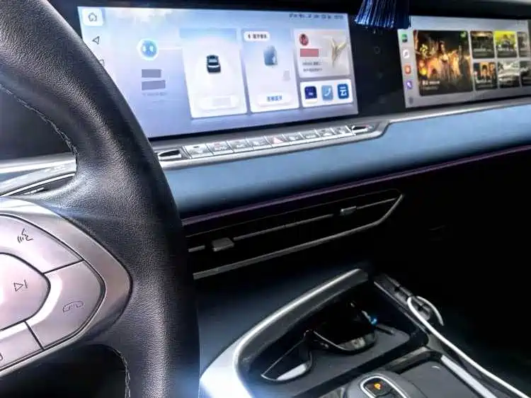 Voyah Auto VOYAH FREE 2021 AWD Standard Range Extender Exclusive Luxury Package фото 3
