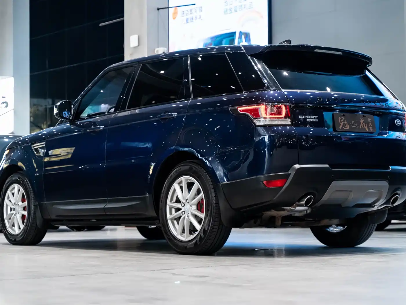 Land Rover Range Rover Sport 2017 3.0 SC V6 SE фото 5