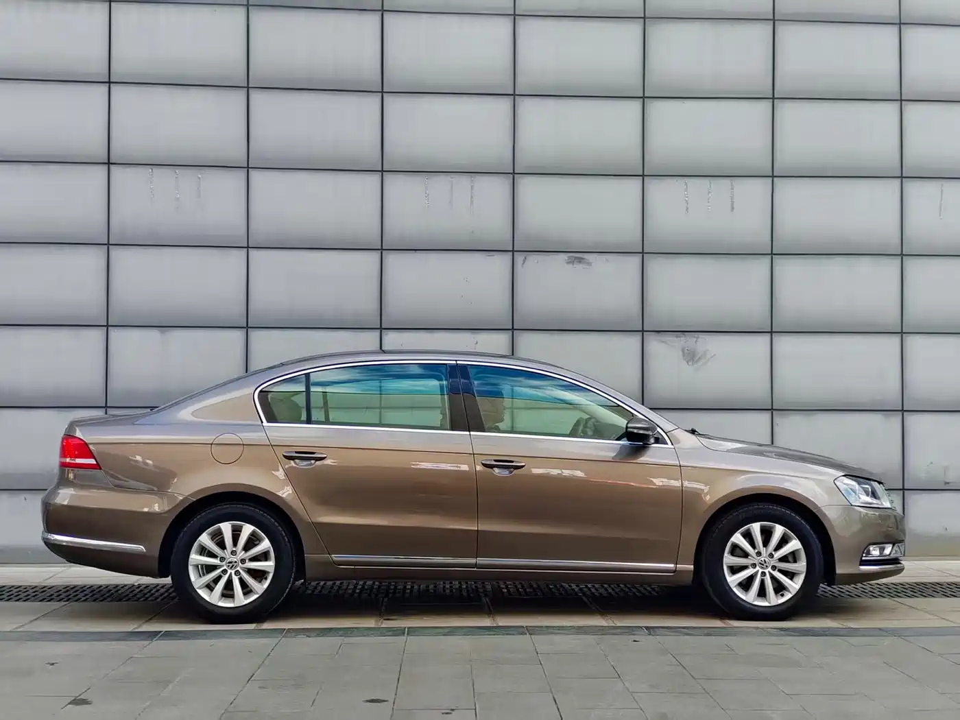 Volkswagen Magotan 2015 1.8TSI Luxury фото 3