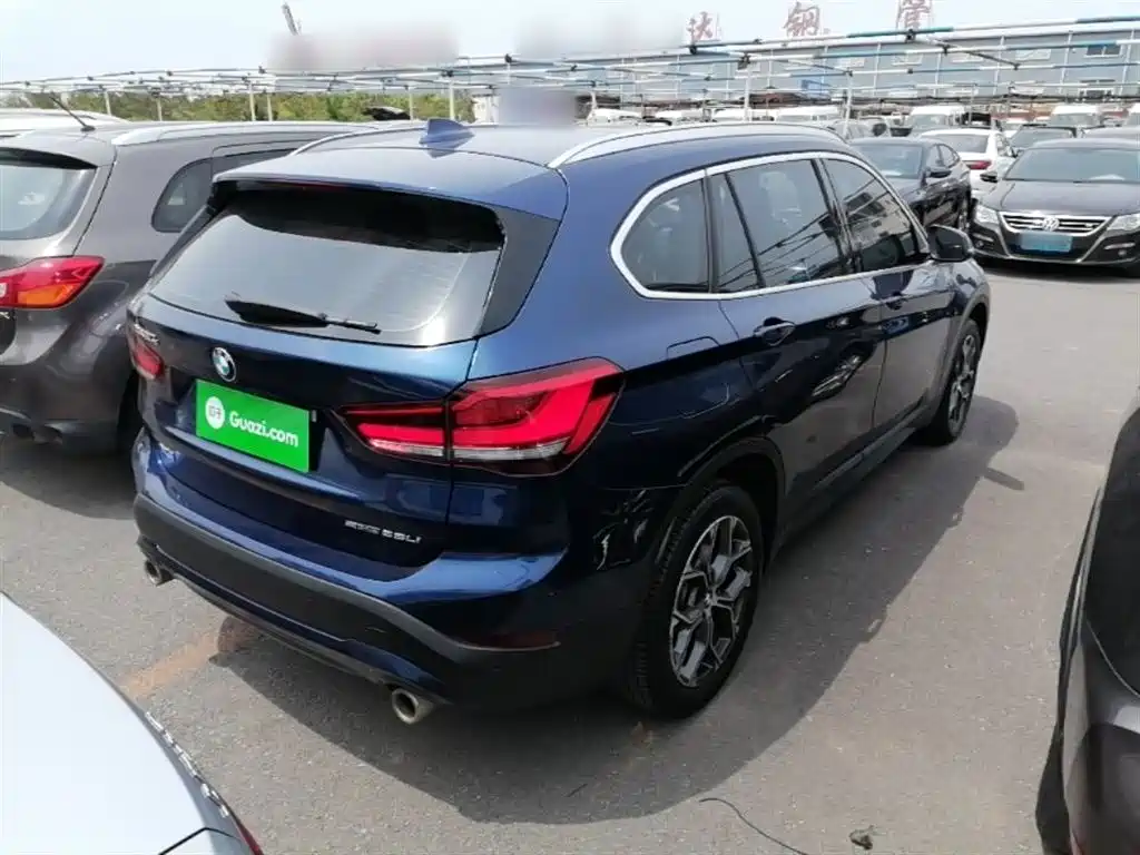BMW X1 2020 sDrive25Li Leading Model фото 7
