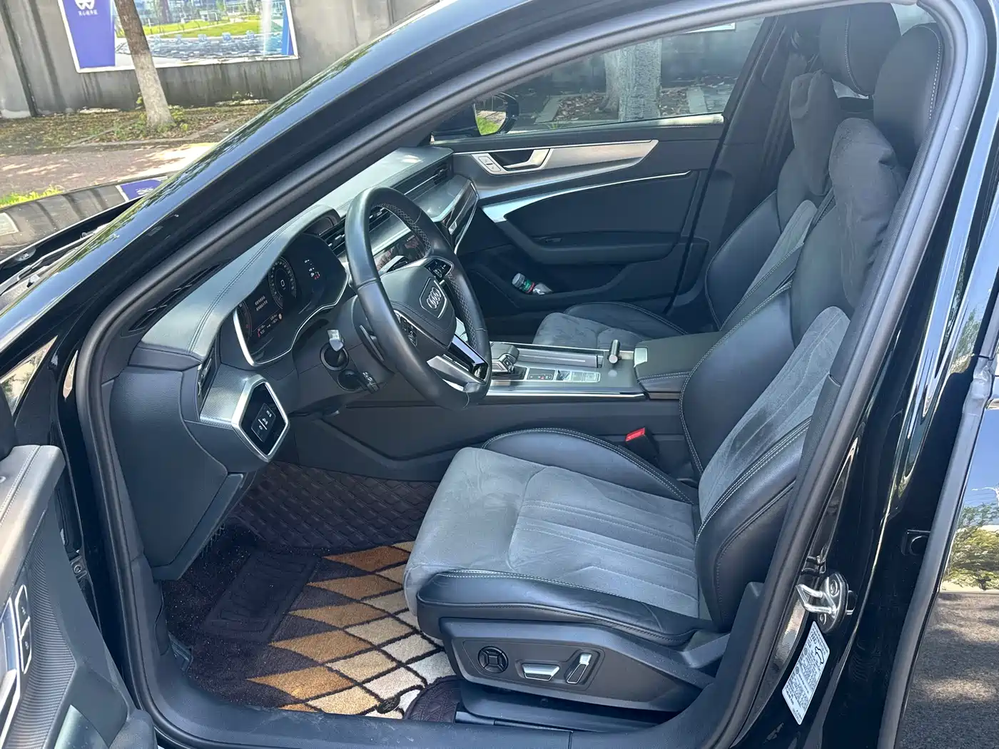 Audi A6L 2023 45 TFSI Premium Selection Dynamic фото 7