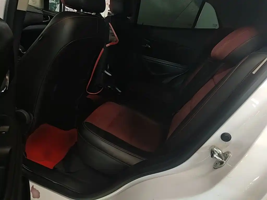 Buick Encore 2016 18T Automatic 2WD Urban Elite фото 17
