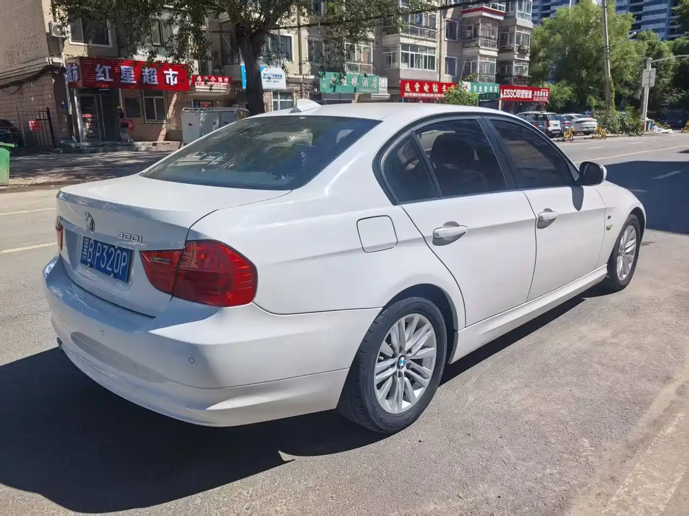 BMW 3 Series 2011 2011 320i Luxury