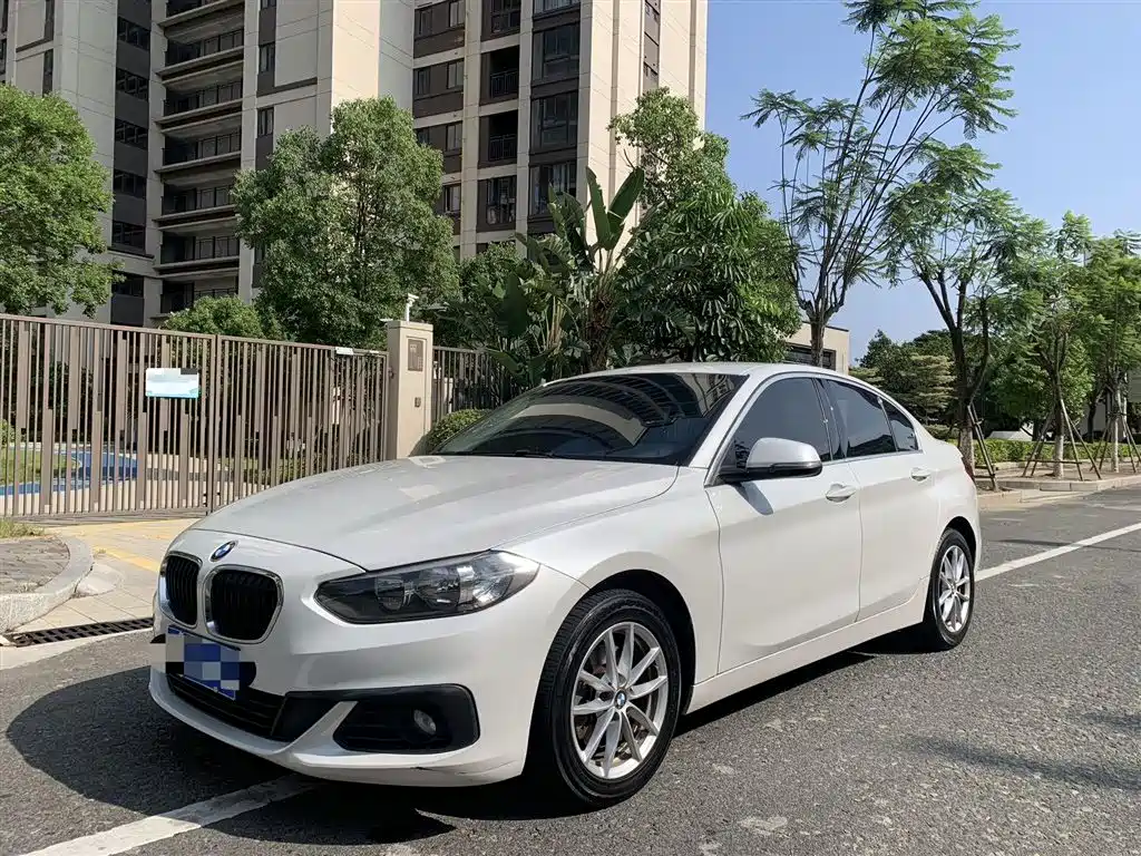 BMW 1 Series 2019 118i Fashion Edition