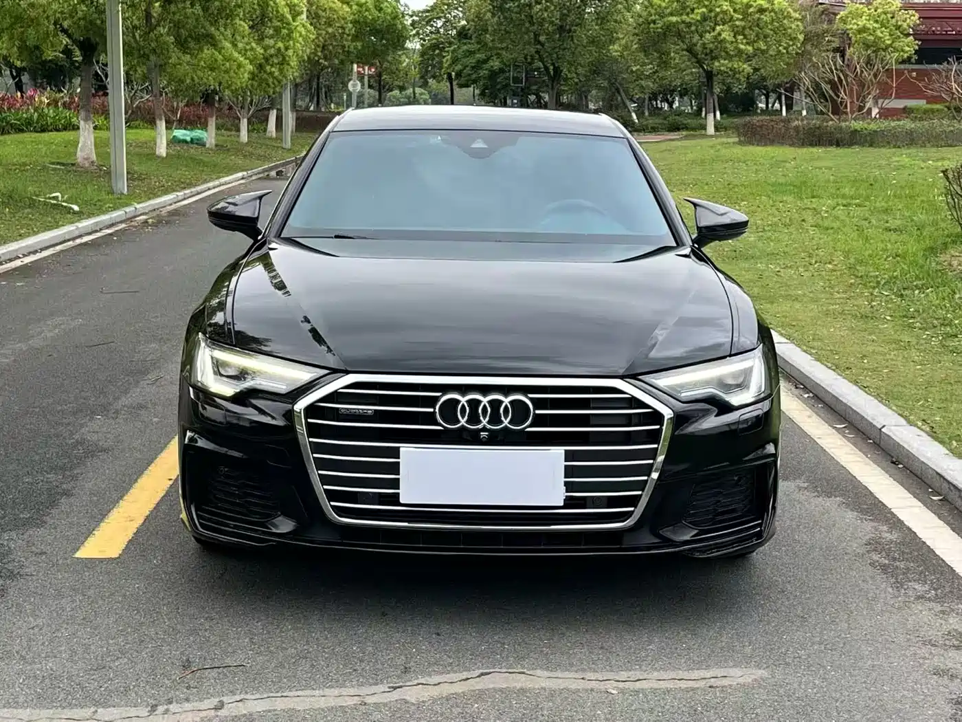 Audi A6L 2021 45 TFSI quattro Exclusive Sport фото 2