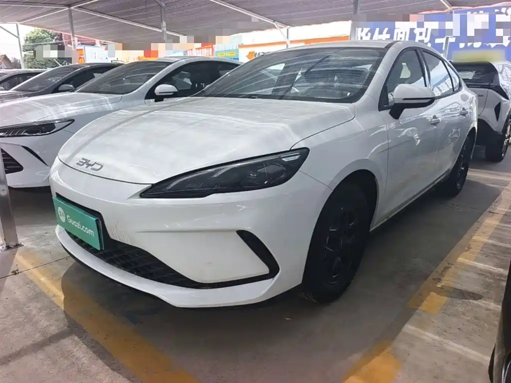 BYD Hai Bao 05 DM-i 2026 DM-i 128KM Luxury фото 2