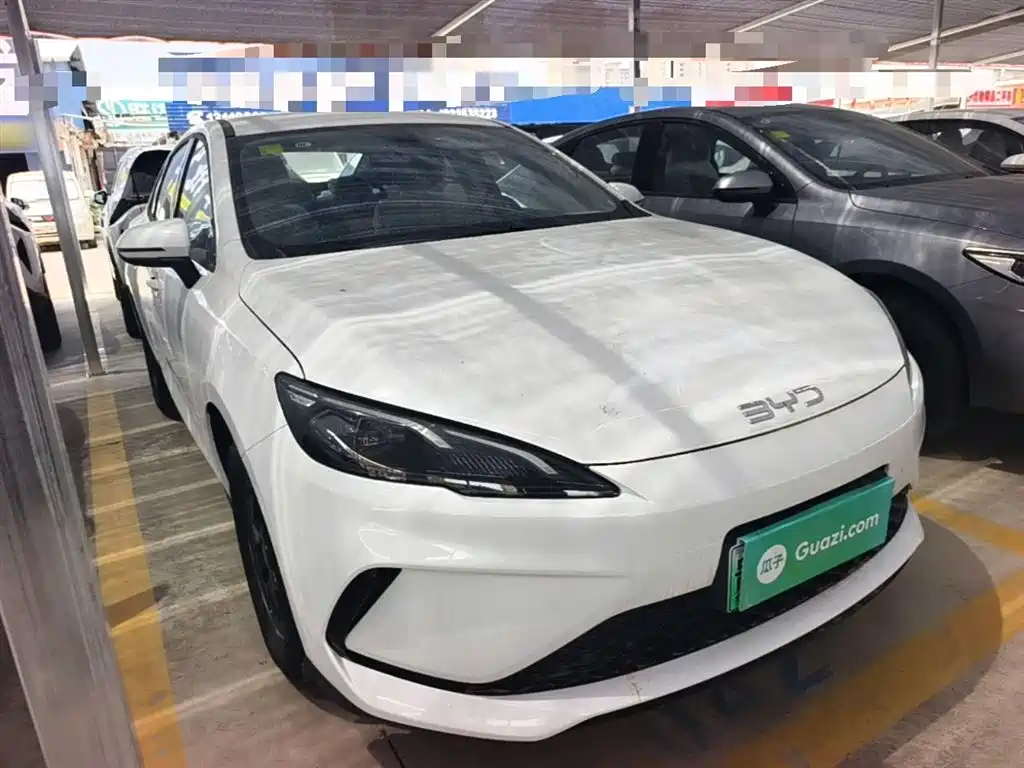 BYD Hai Bao 05 DM-i 2026 DM-i 128KM Luxury фото 4