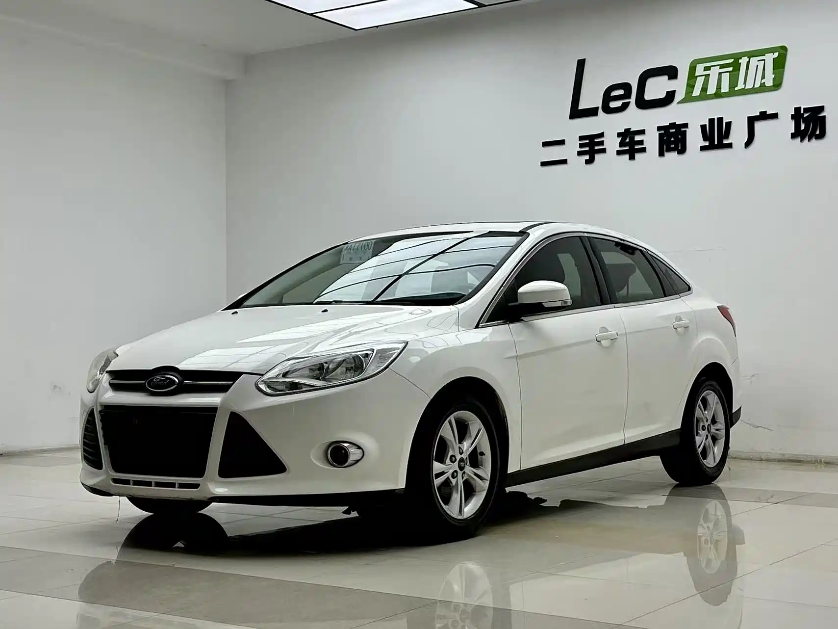 Фото 1 - Ford Focus
