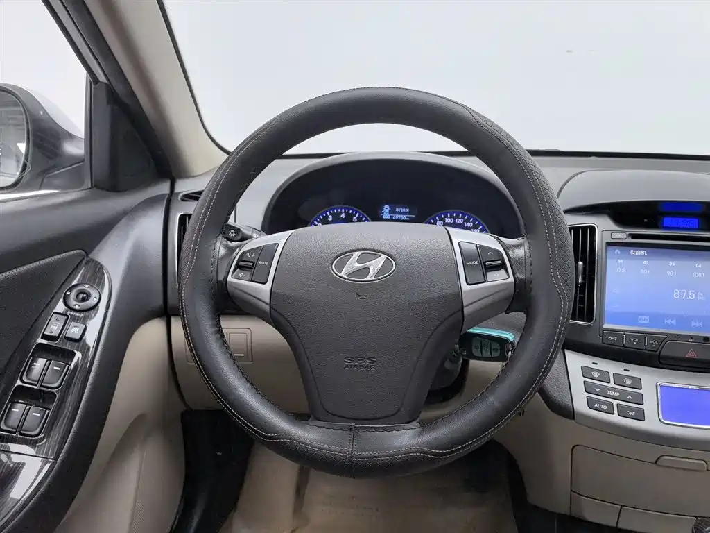 Hyundai Elantra 2011 1.6L Automatic Luxury фото 11