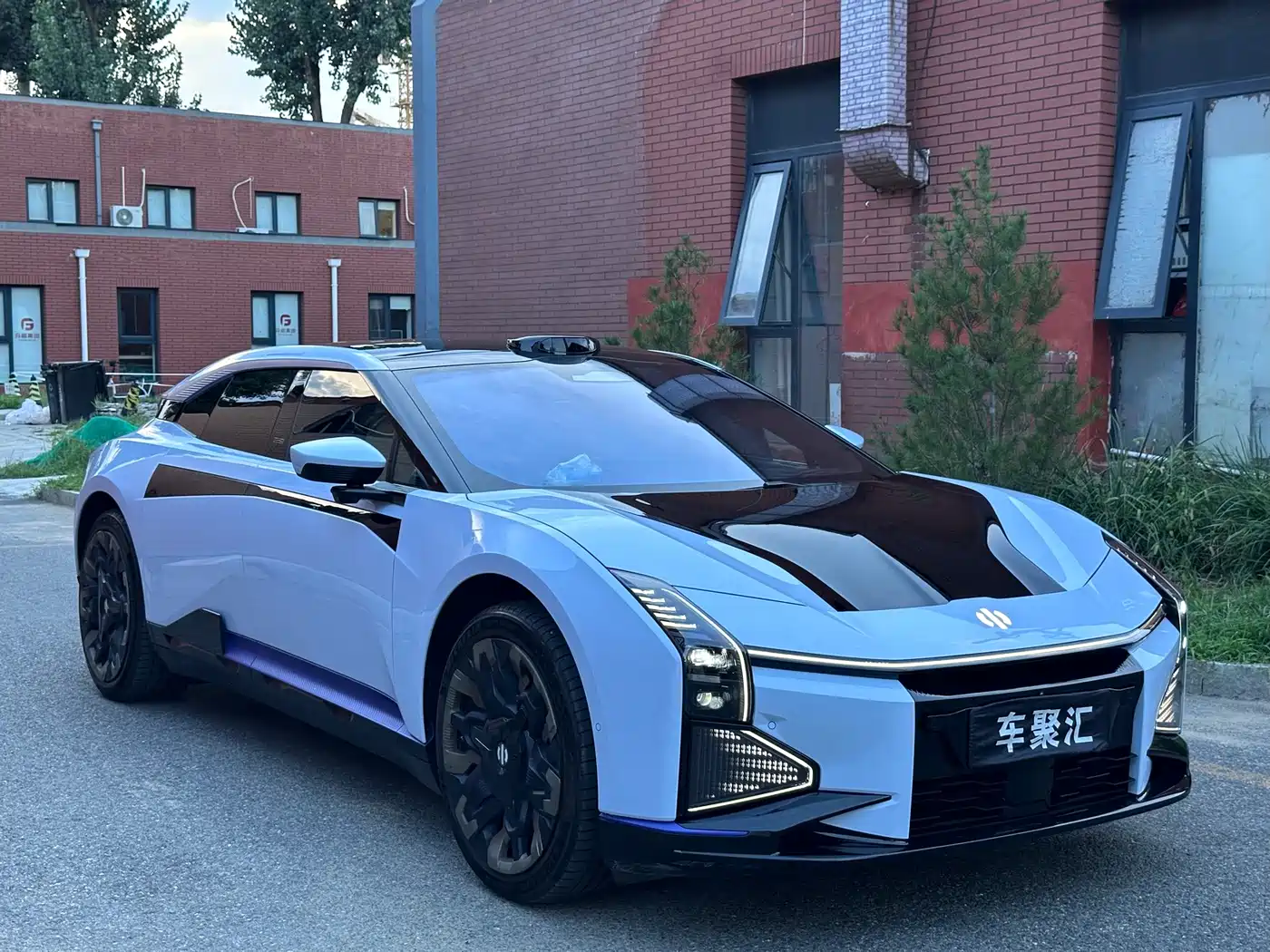 2023 HiPhi Z