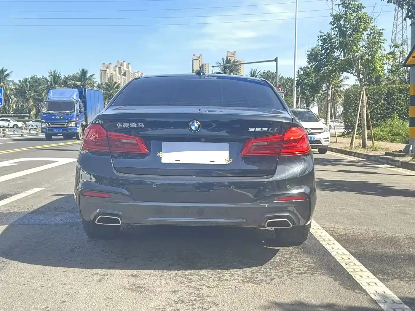 BMW 5 Series 2020 525Li M Sport Package фото 8