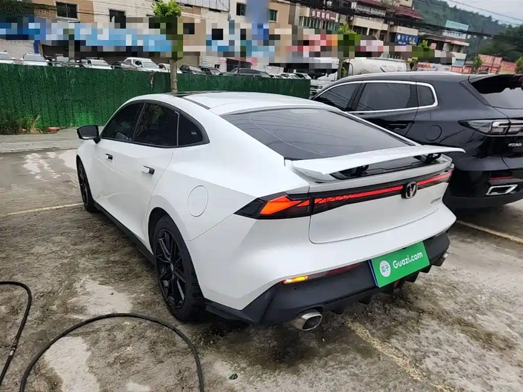 CHANGAN UNI-V