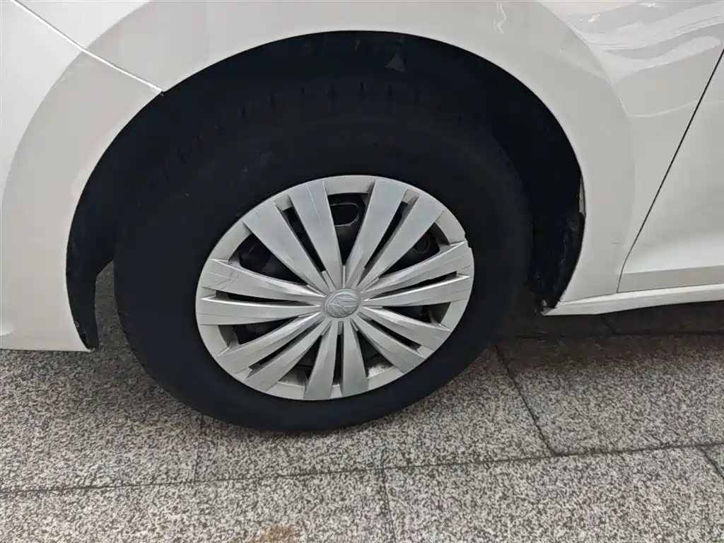 Volkswagen Santana 2018 1.5L Manual Trend Edition фото 23