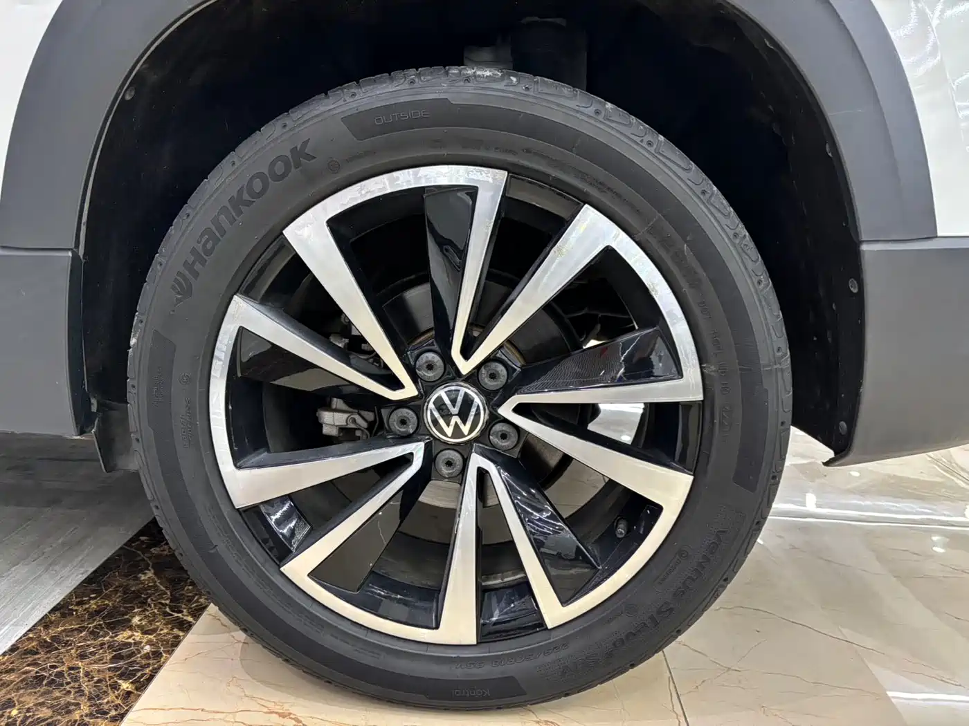 Volkswagen Tharu 2022 280TSI FWD Luxury Edition фото 10
