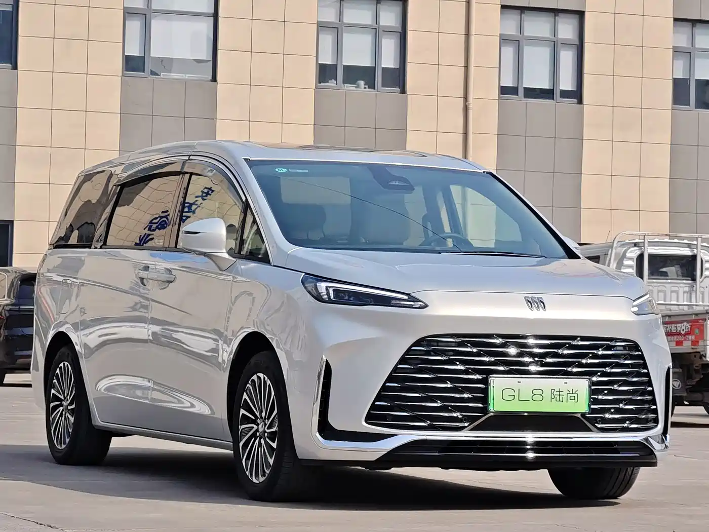 BUICK GL8 NEW ENERGY