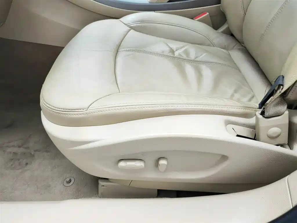 Buick LaCrosse 2012 2.4L SIDI Elegance Edition фото 20
