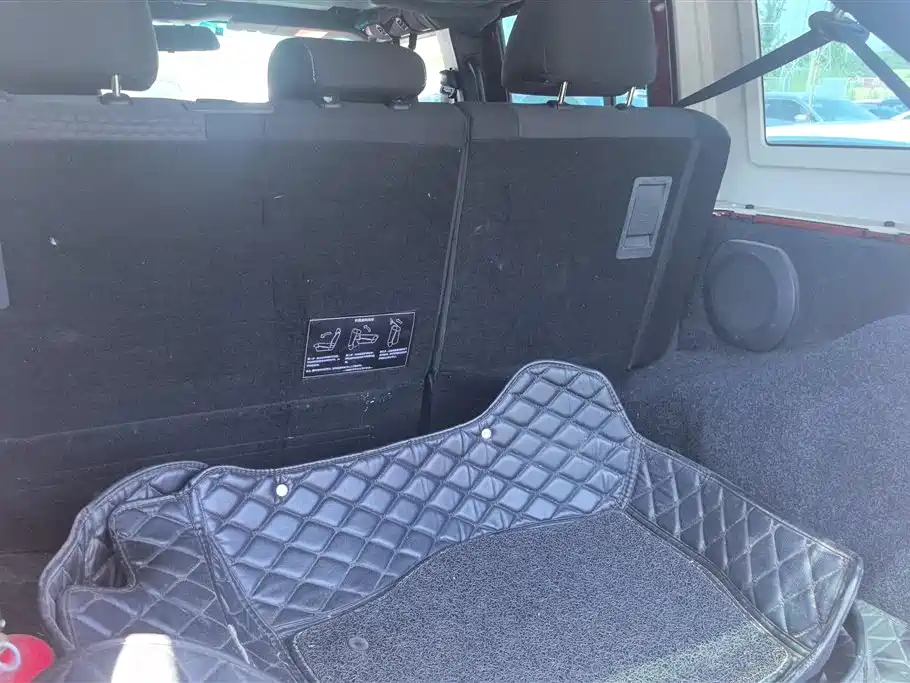 BAIC ORV Beijing Offroad BJ40 2016 Model 40L 2.3T Automatic 2WD Luxury фото 4