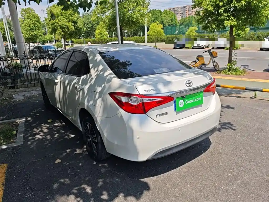 Toyota Levin 2014 1.6G CVT Elite Edition фото 5