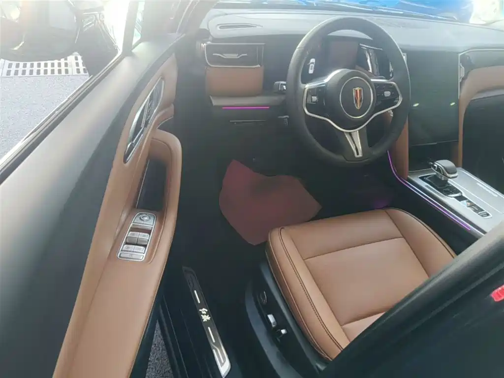 Hongqi HS7 PHEV 2025 2.0T PHEV 4WD 6-Seater Commemorative Edition фото 16