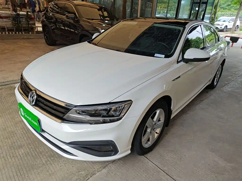 Volkswagen Lamando 2021 230TSI DSG Fashion Edition