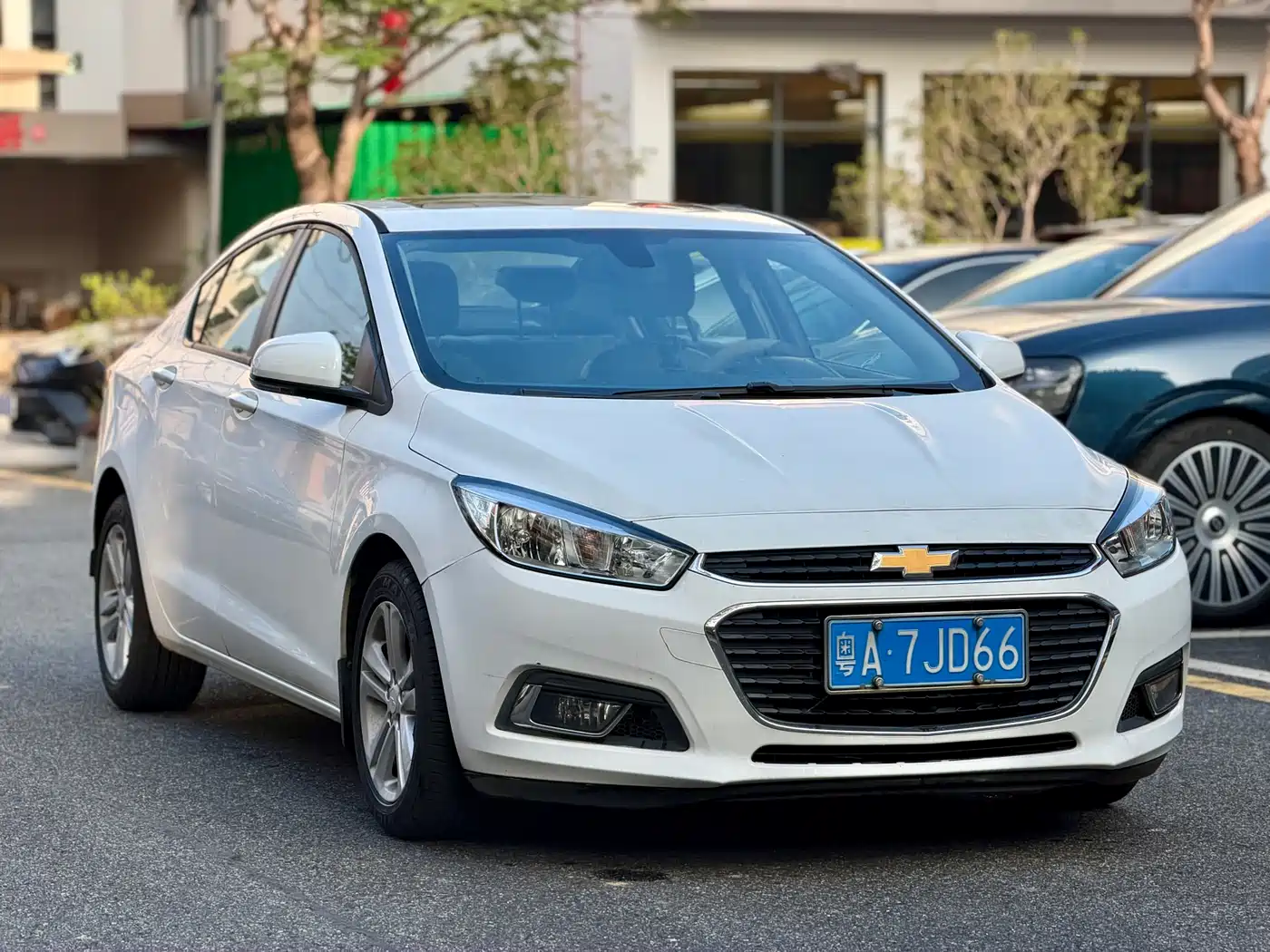 Chevrolet Cruze 2015 1.5L Automatic Luxury Edition фото 3