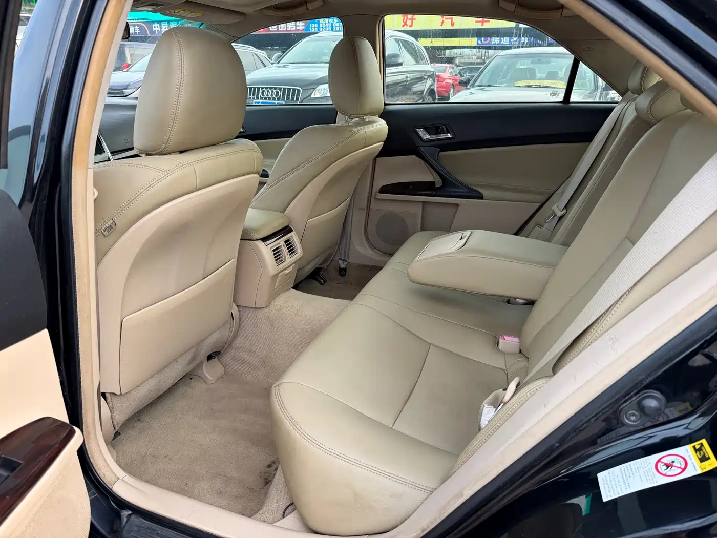 Toyota Reiz 2010 2.5V Elegance Elite Edition фото 9
