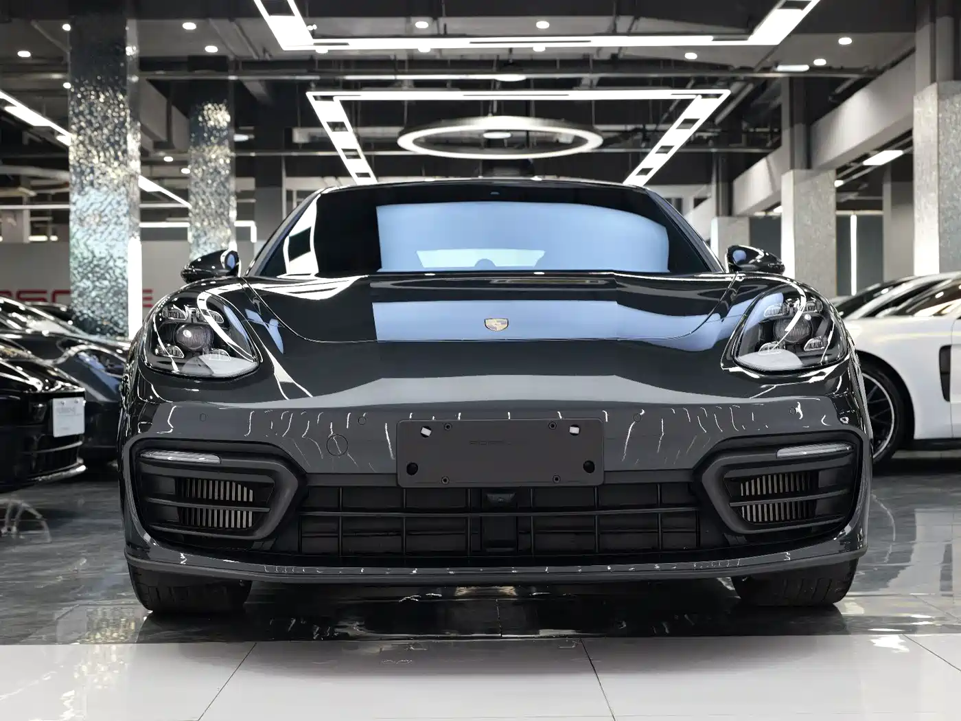 Porsche Panamera 2023 Panamera 2.9T Platinum Edition фото 2