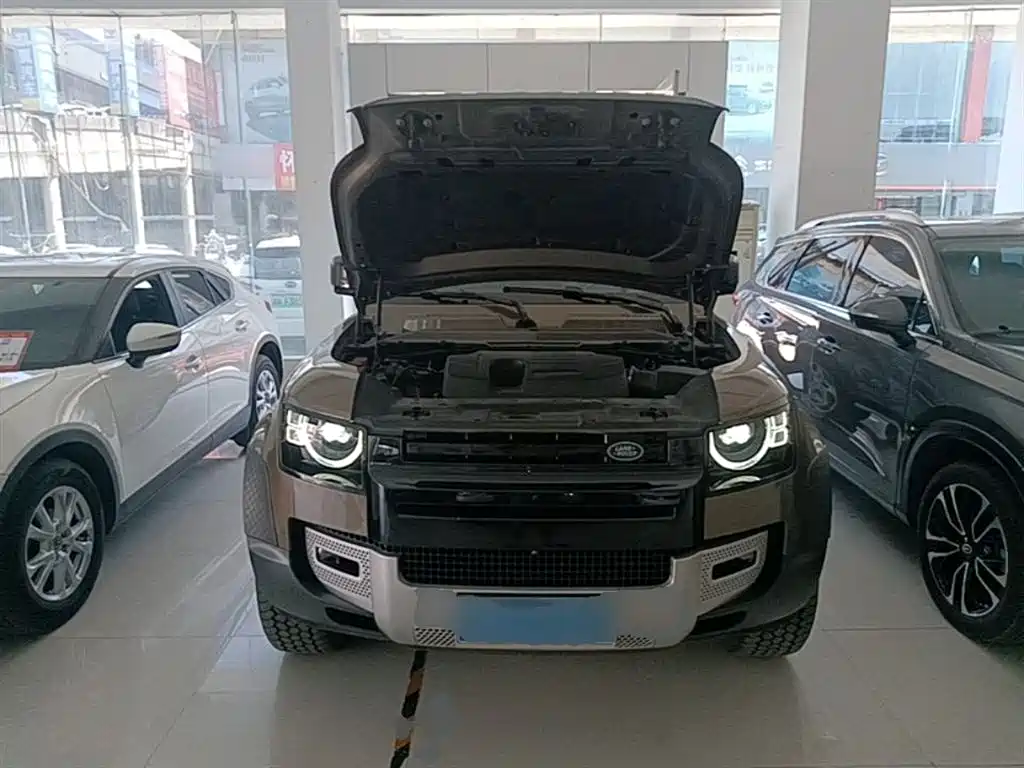 Land Rover Defender 2020 Model 110 P400 HSE фото 20