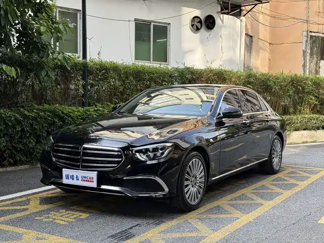 Mercedes-Benz E-Class 2021