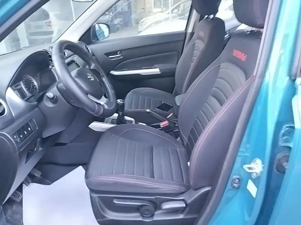 Suzuki Vitara 2017 2016 1.6L Manual 2WD Progressive Model