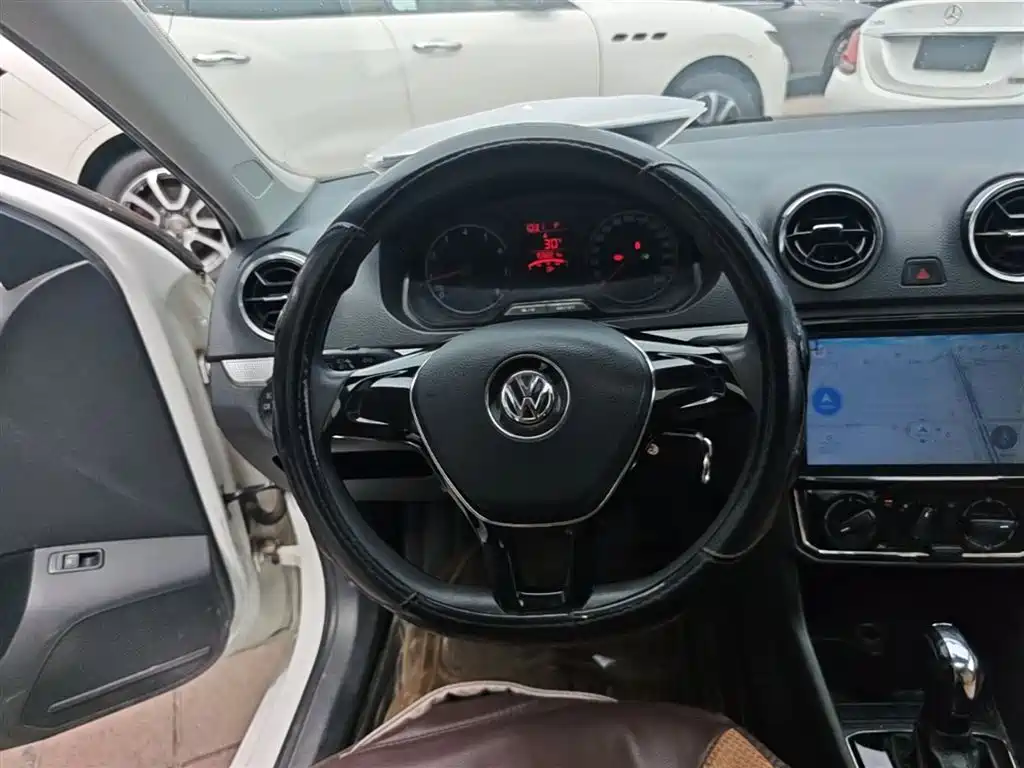 Volkswagen Jetta 2017 1.5L Automatic Comfort фото 17