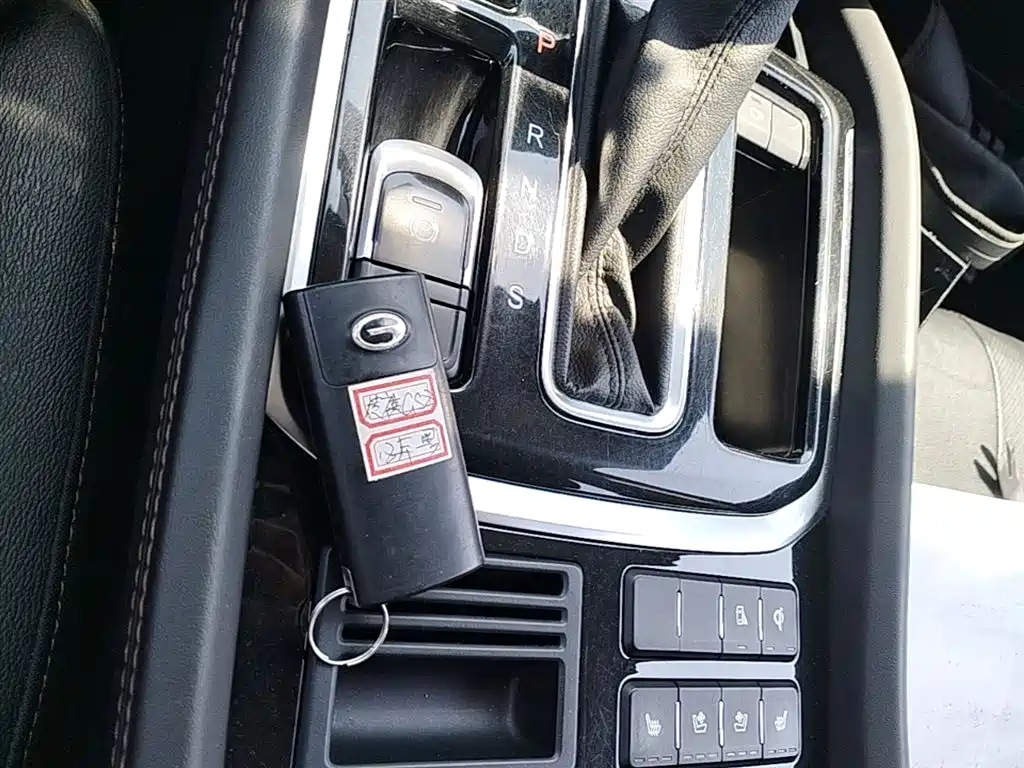 GAC Trumpchi Trumpchi GS8 2017 320T 2WD Luxury Smart Connect (7-seater) фото 9