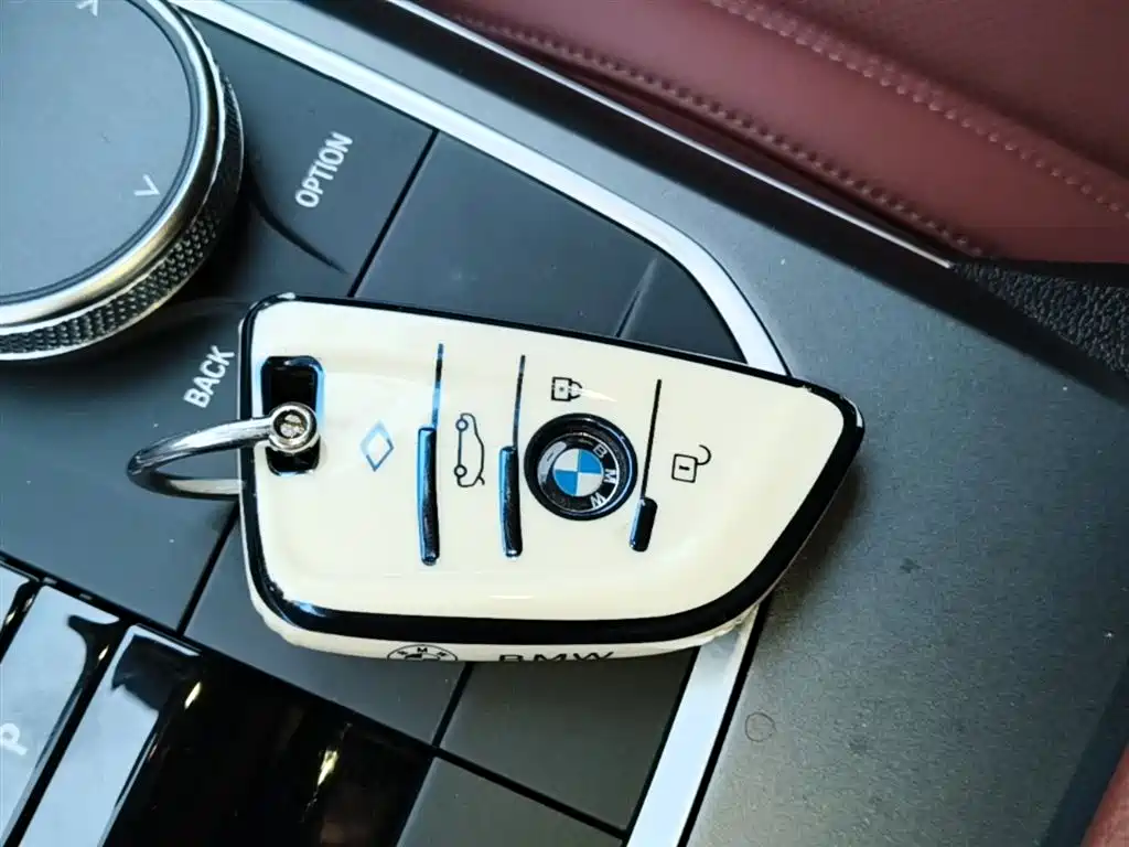 BMW i3 2025 eDrive 35 L фото 9