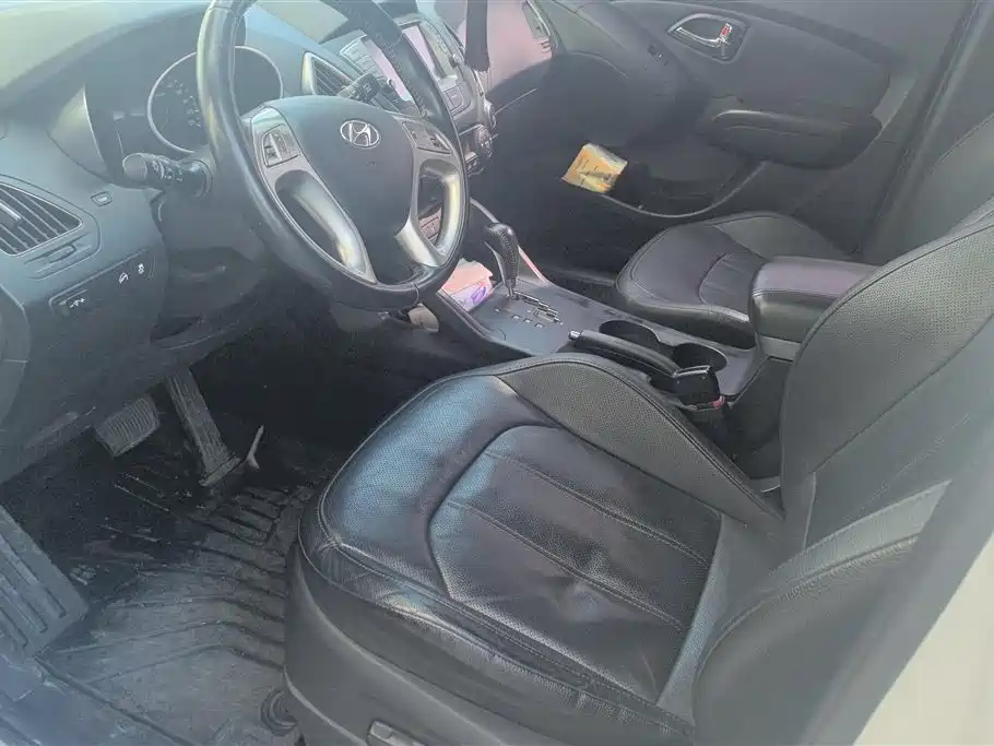 Hyundai Beijing Hyundai ix35 2015 2.0L Automatic 2WD Comfort China V фото 9