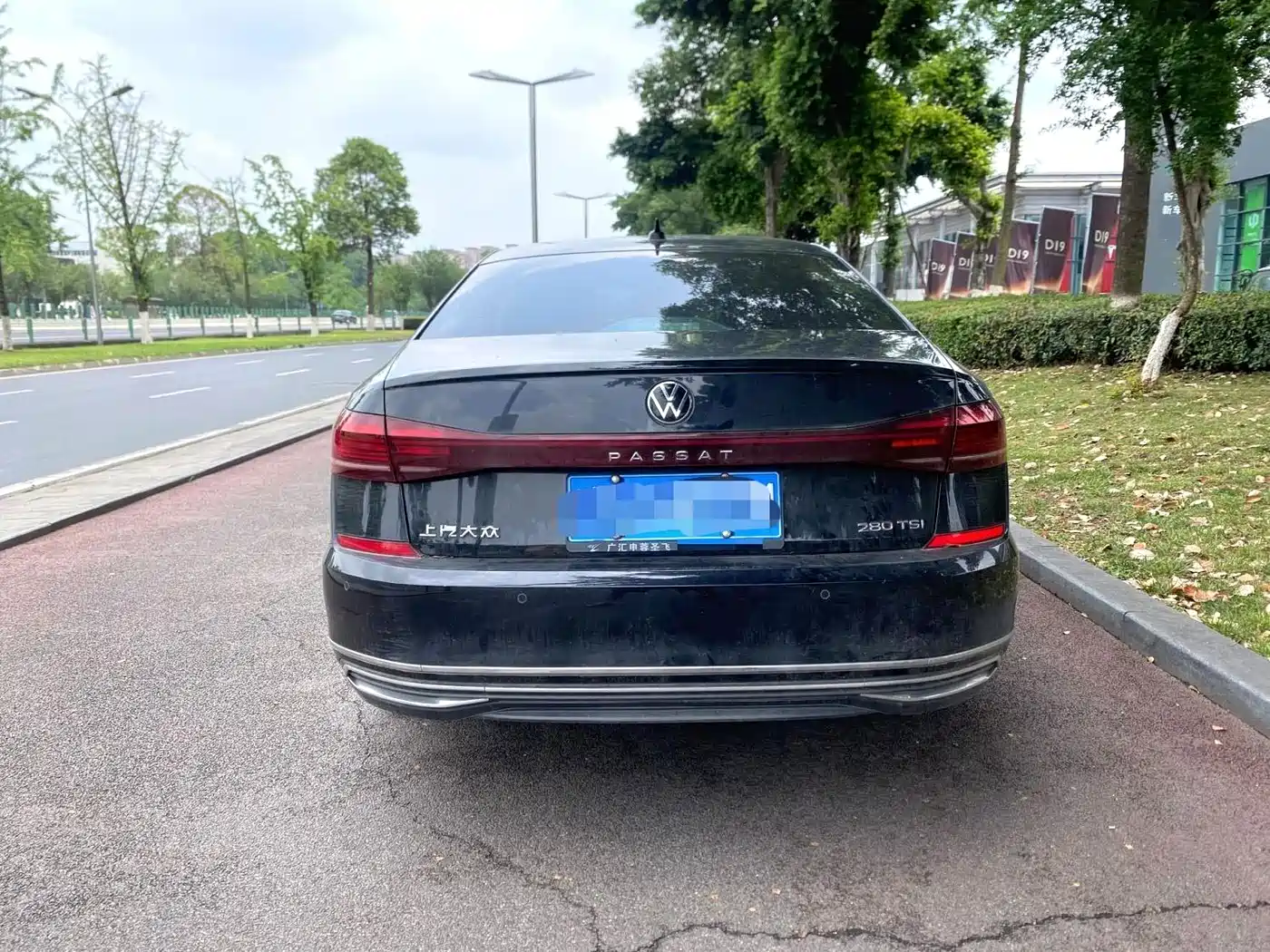 Volkswagen Passat 2022 280TSI Business Edition фото 9