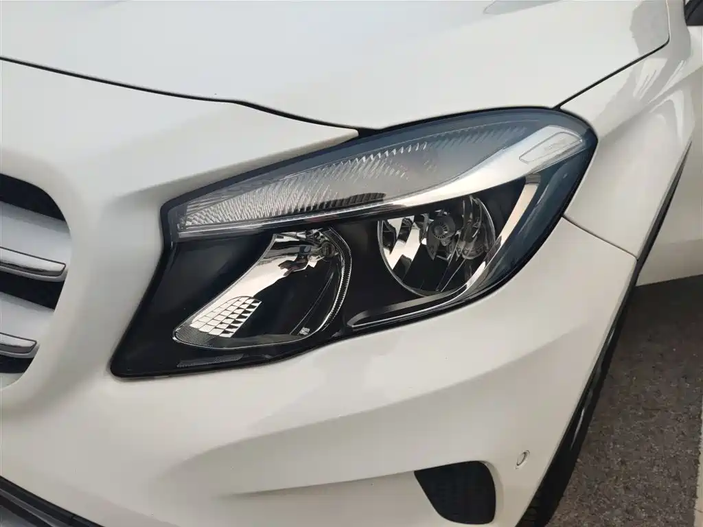 Mercedes-Benz GLA 2016 GLA 200 Dynamic фото 23