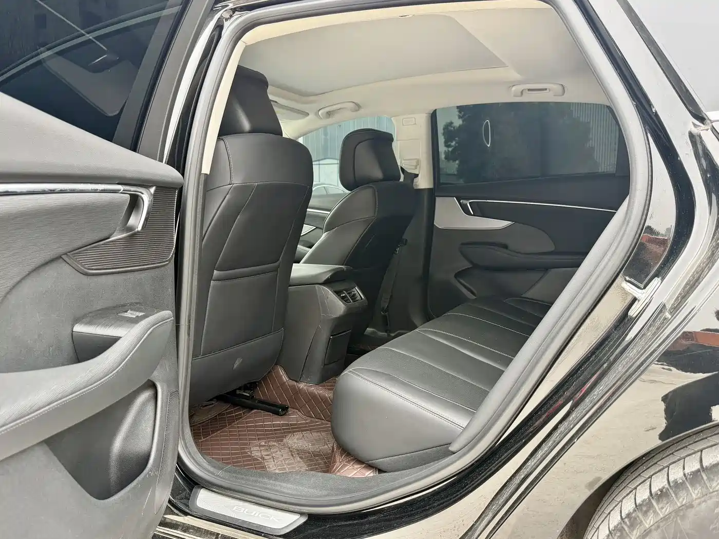 Buick LaCrosse 2023 28T Premium Edition фото 13