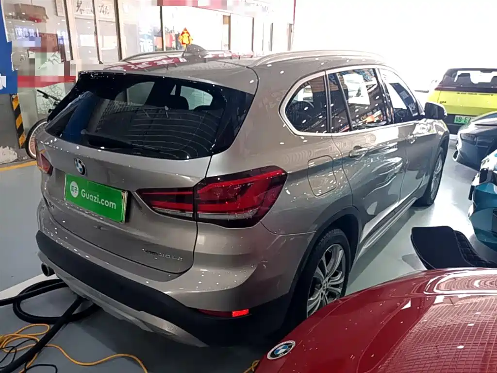 BMW X1 New Energy 2020 xDrive30Le Premium Edition фото 7