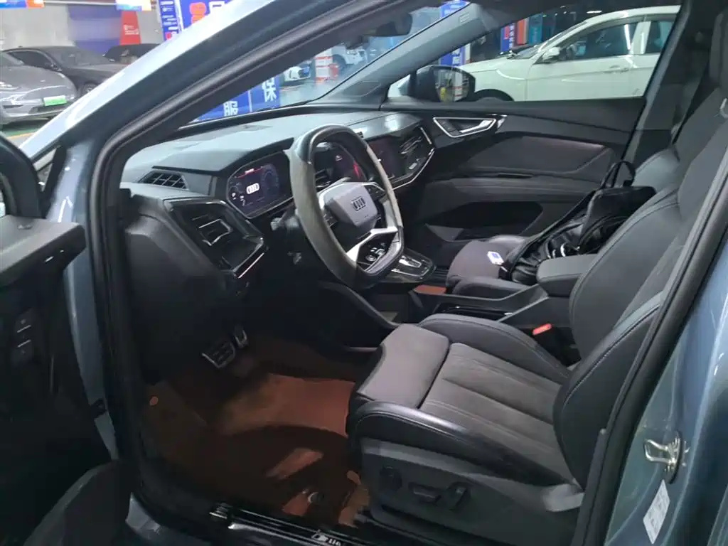Audi Q4 e-tron 2023 40 e-tron Pioneer Edition фото 15