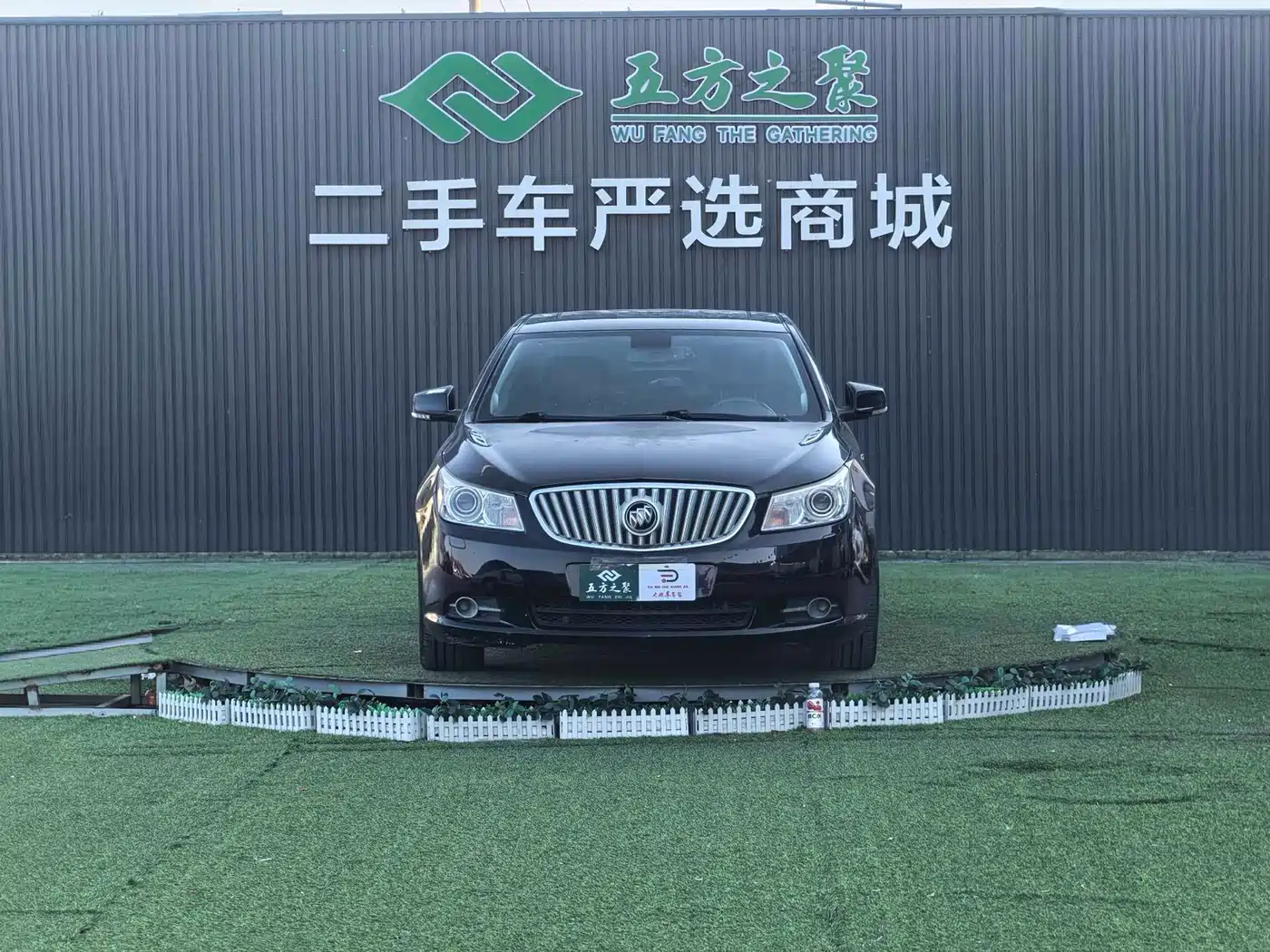 Buick LaCrosse 2012 2.0T Luxury Edition фото 2