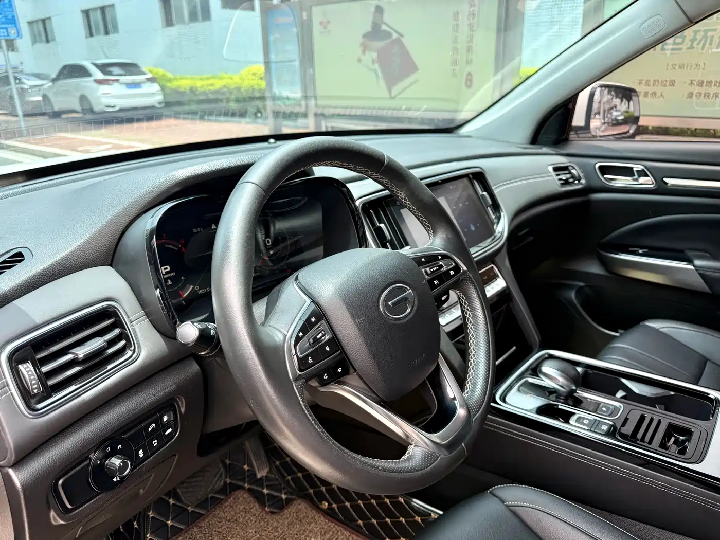 GAC Trumpchi Trumpchi GS8 2020 390T 2WD Luxury Smart Connect Anniversary Edition (7-Seater) фото 5