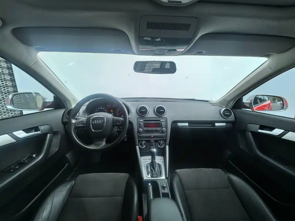 Audi A3 (Import) 2013 Sportback 30 TFSI Luxury фото 8