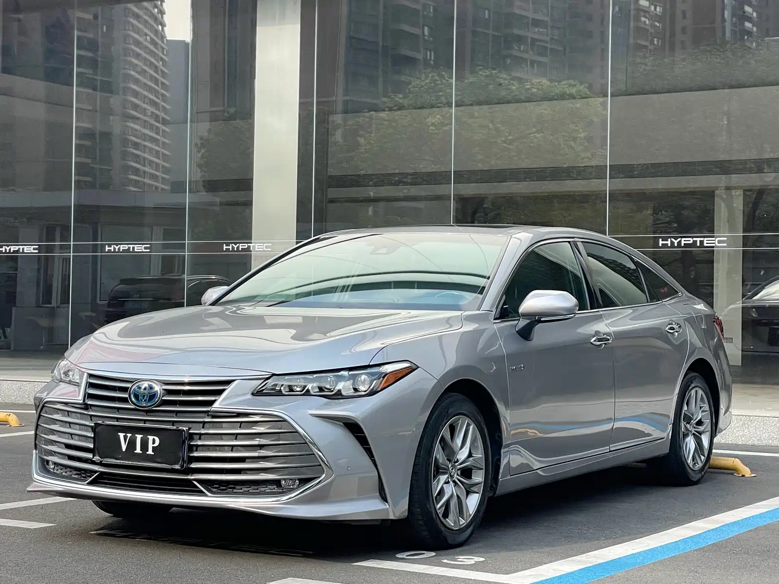 Фото 3 - Toyota Avalon
