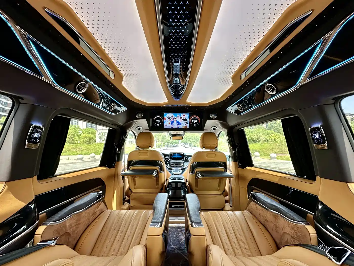 Mercedes-Benz V-Class 2022 V 260 L Long Wheelbase Luxury Edition фото 12