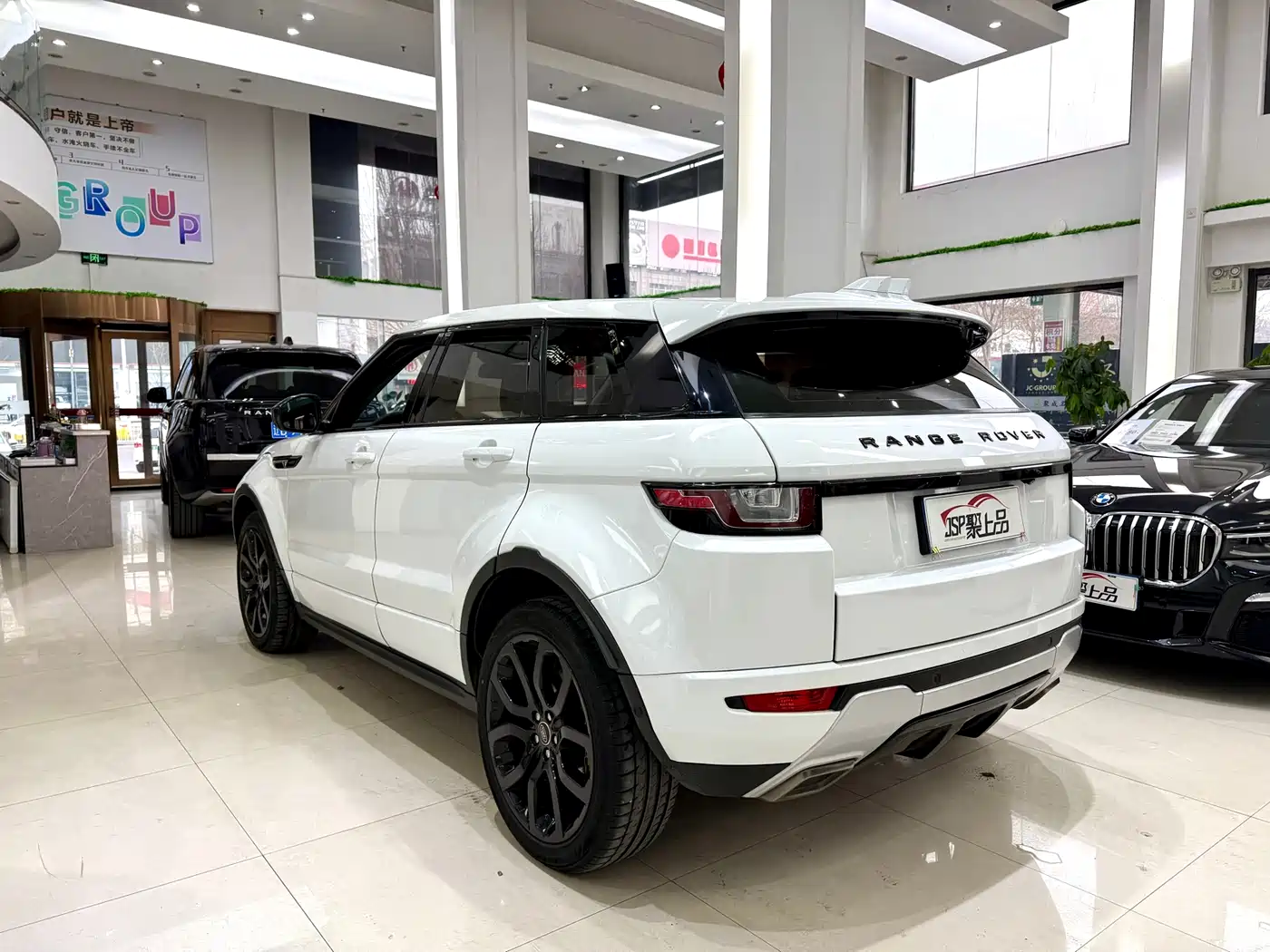 Land Rover Range Rover Evoque 2018 240PS SE DYNAMIC Smart Edition фото 18